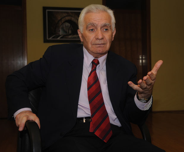 МОМЧИЛО КРАЈИШНИК: Српску могу да пониште само Срби