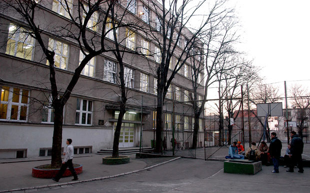 Пет школа у новом руху