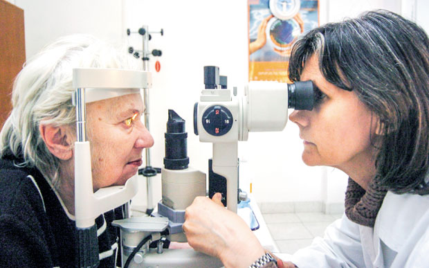 Код офталмолога бар једном годишње