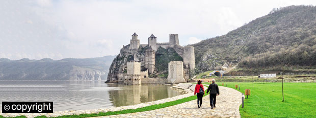 Голубији град над дунавским морем