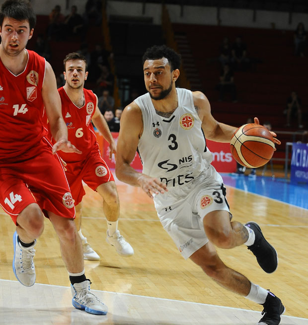 ДОМИНАЦИЈА ПАРТИЗАНА: Црно-бели убедљиви против Војводине