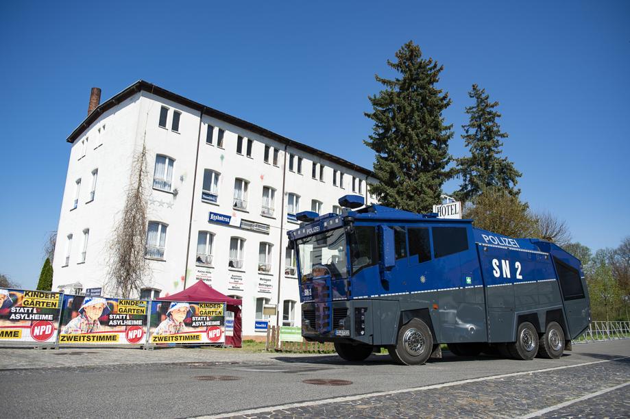 Суд забранио алкохол на концерту неонациста
