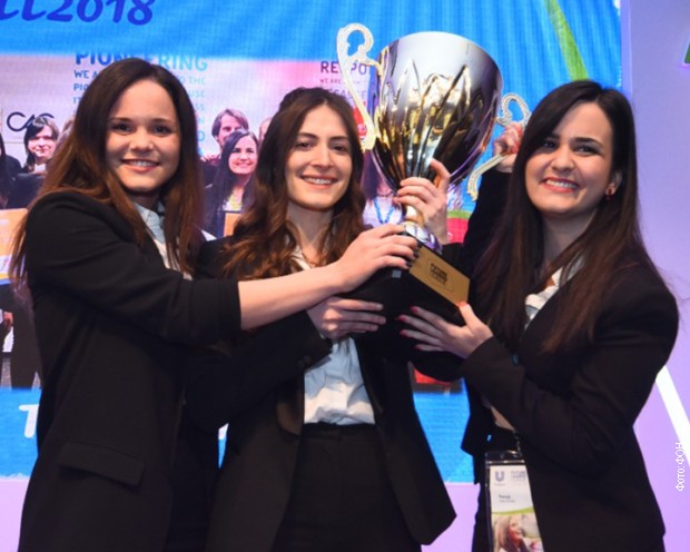 Студенткиње ФОН-а победиле на такмичењу у Лондону