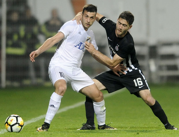 Партизан на поправном против десеткованог Чукаричког