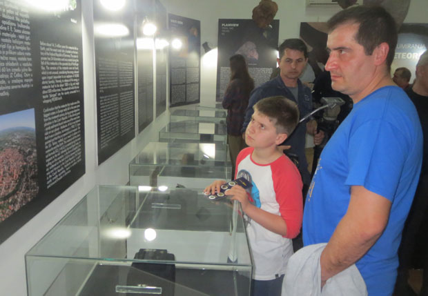 НАЈВРЕДНИЈИ МЕТЕОРИТИ НА СВЕТУ СУ КОД НАС: Гласници свемира пали у Параћин 