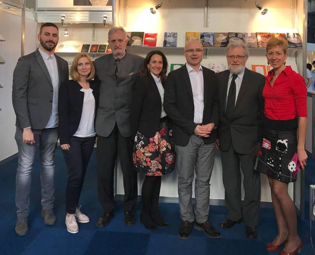 САЛОН КЊИГЕ У БУДИМПЕШТИ: Представио се Нови Сад 