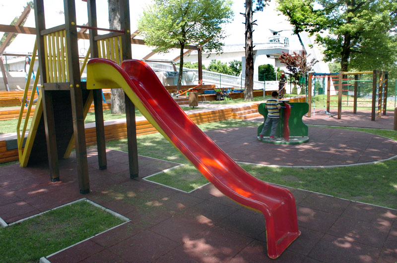 Правилник о безбедности дечјих игралишта до 25.маја