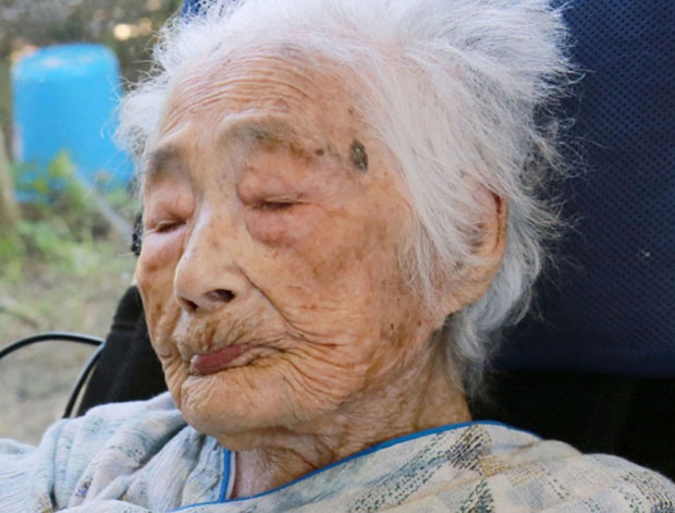 Преминула најстарија особа на свету - рођена пре 117 година (ВИДЕО)