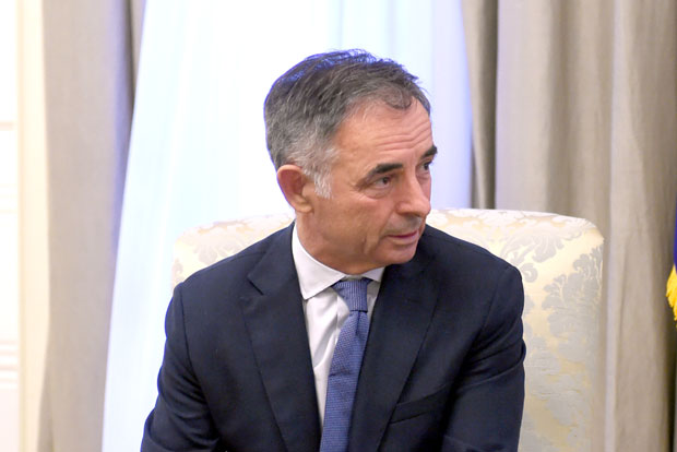 ПУПОВАЦ ДОБИО МЕЈЛ: За дом спремни је прастари хрватски поздрав (ФОТО)