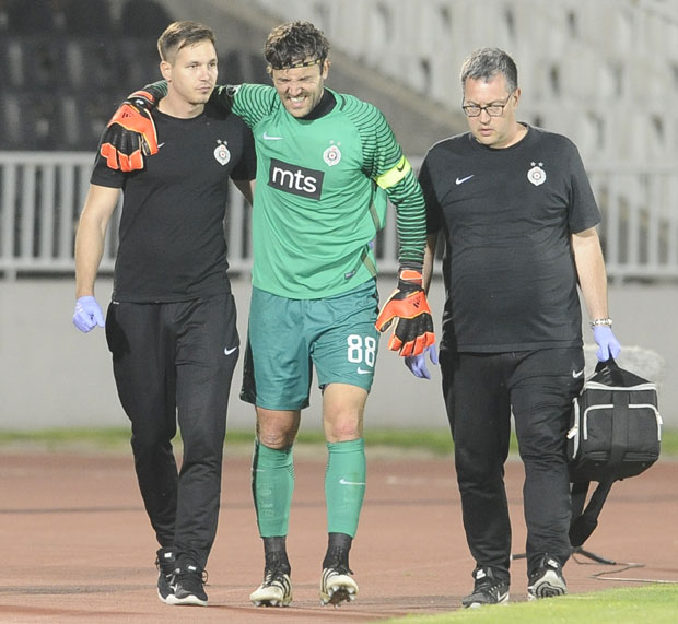 ГОЛМАН ПАРТИЗАНА ПОВРЕДИО МИШИЋ НАТКОЛЕНИЦЕ: Стојковић паузира десетак дана