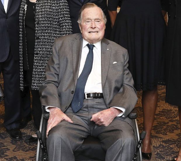 Буш Старији примљен у болницу због инфекције крви