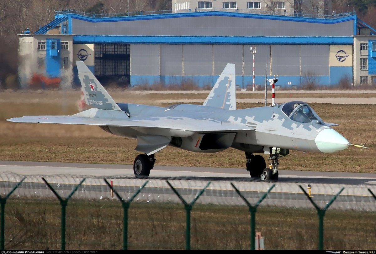 Руска војска: Оборено неколико циљева изнад базе Хмејмим у Сирији (ВИДЕО)