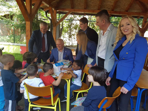 Весић: Књиге за децу из Дома Драгутин Филиповић Јуса