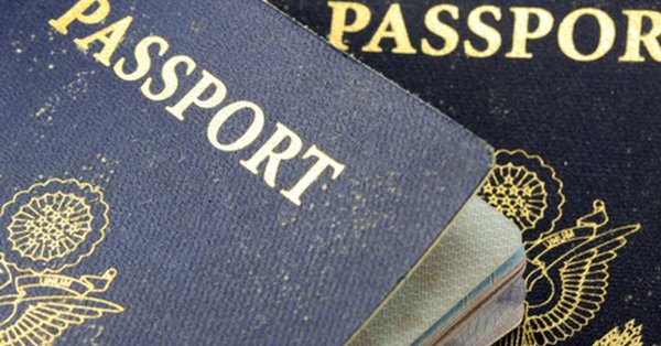 Наручила шампон, а у пошиљци затекла 20 америчких пасоша