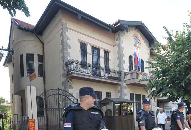 ДИПЛОМАТСКИ РАТ: Хрватски медији: Загреб повлачи амбасадора из Београда; Дачић: Следи реципроцитет