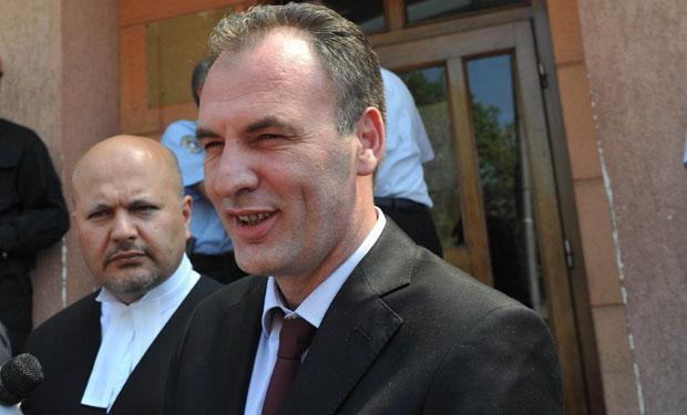 СВАЂА МЕЂУ АЛБАНЦИМА: Љимај каже да Тачи не треба да води дијалог Београда и Приштине