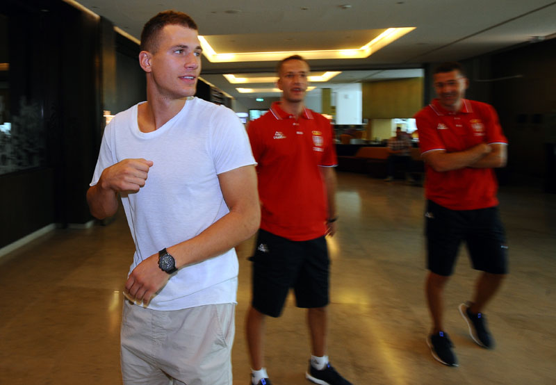 АРМАНИ ПОБЕДИО: Уникаха се помирила са одласком Недовића