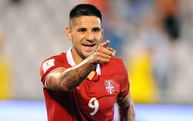 СРБИН НЕЗАУСТАВЉИВ: Митровић води Фулам ка Премијер лиги