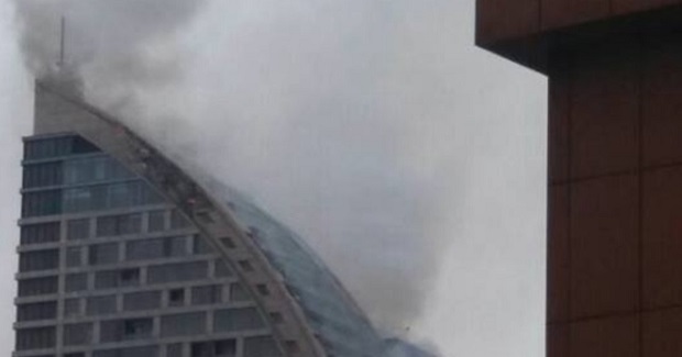 Два пожара у Трамповој кули у Бакуу (ВИДЕО)