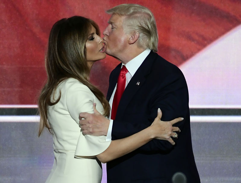 БРИЖИТ МАКРОН ОТКРИЛА: Меланија Трамп живи као у затвору