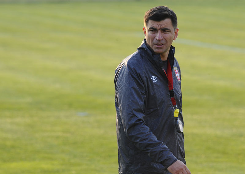 Тајланђани у чуду, Ћурчић и са десет играча ређа победе