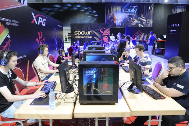 СКУП ГЕЈМЕРА У БЕЛЕКСПО ЦЕНТРУ: Најбољим пуцачима 5.000 долара