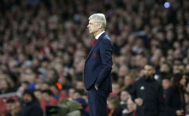 Венгер паузира месец дана пре одлуке о даљој каријери