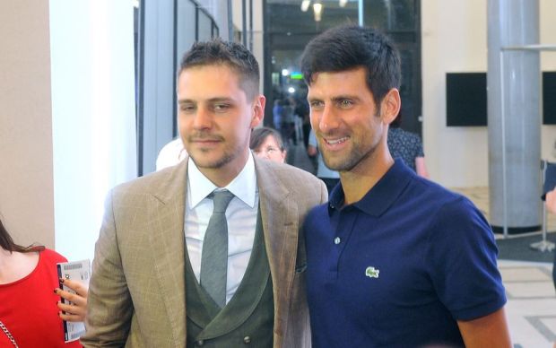 ФОТО: Овације за мистични лов у казину