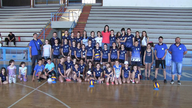 Најбоља европска одбојкашица на паузи у родној Билећи: Најлепше је код куће