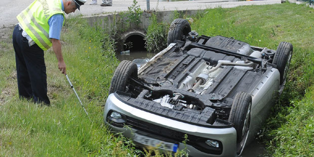 ТРАГЕДИЈА НА АУТОПУТУ ЉИГ-ПРЕЉИНА: У саобраћајној несрећи погинуло дете, остатак породице у тешком стању