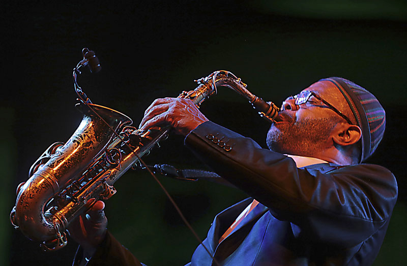 Саксофониста Кени Герет отвара “Нишвил”