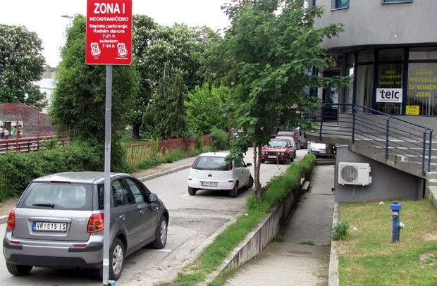 Поскупео паркинг у Врању