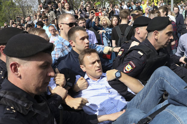 ПРОТЕСТИ ПУТИНОВИХ ПРОТИВНИКА:  ЕУ тражи ослобађање приведених демонстраната у Русији
