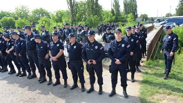 МАНДИЋ О ХРТКОВЦИМА: Преувеличане приче о опсадном стању