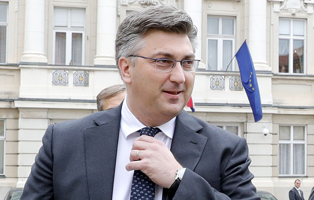 Пленковић води на листи најнегативнијих политичара