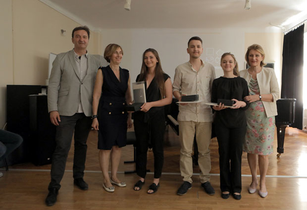 Мали принц са 1.500 €