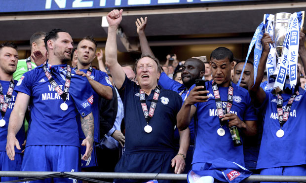 КРАЈ ЧЕМПИОНШИПА: Кардиф у Премијер лиги, Срби у баражу