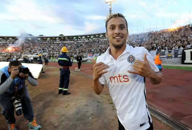 ТРАЖИ РАСКИД УГОВОРА: Леонардо од лета слободан играч?