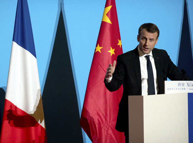 Незадовољство председником богатих Француза
