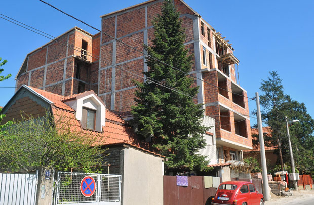 Зидине без папира на Вождовцу