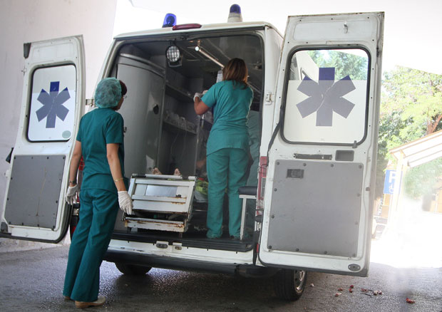 ХИТНУ ПЛАТИЛИ СКУПЉЕ ОД ТАКСИЈА: Вожња до болнице 30 евра