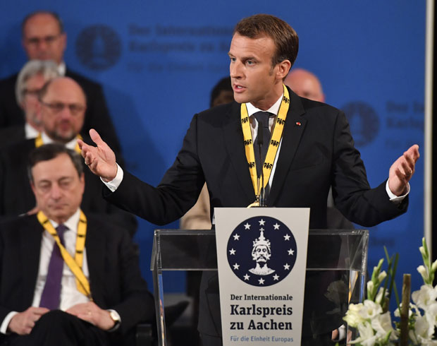 Макрон за Дојче веле: Ја нисам суперхерој