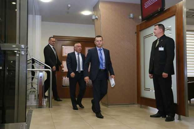 Без истине нема ни правде!