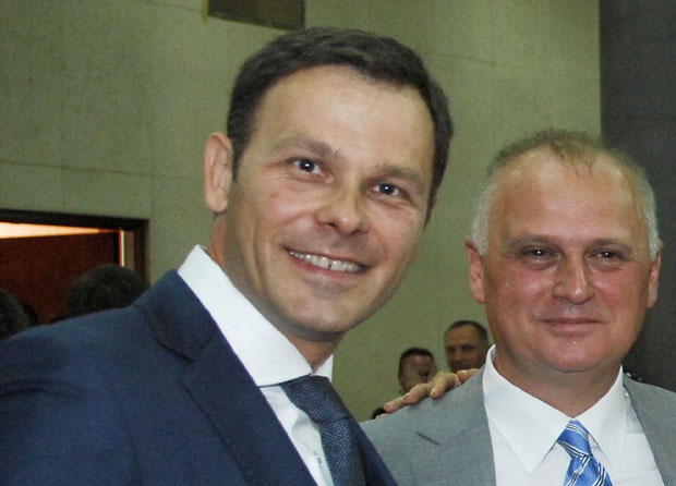 Шпијунка: Деманти у слици