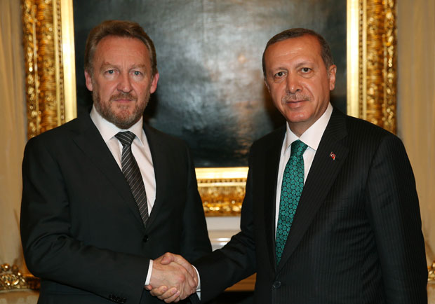 Договор о изградњи ауто-пута