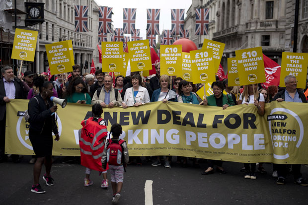Демонстрације радника у Лондону, придружио се и Корбин