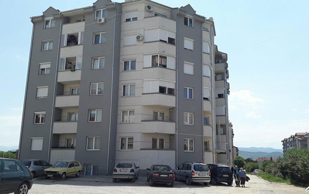 Позвонили, дошли да виде стан, па тукли без милости