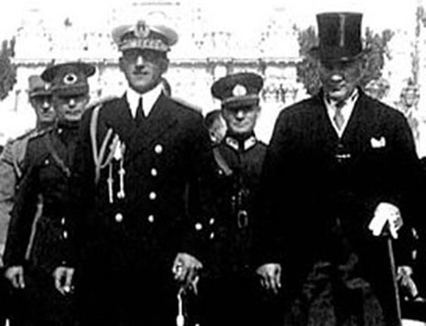 Мир на Балкану спојио Ататурка и Александра