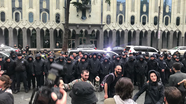 Протест у Грузији, траже смену премијера