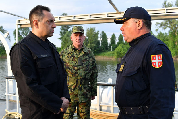 Вулин обишао припаднике ВС на вежби Видра 2018